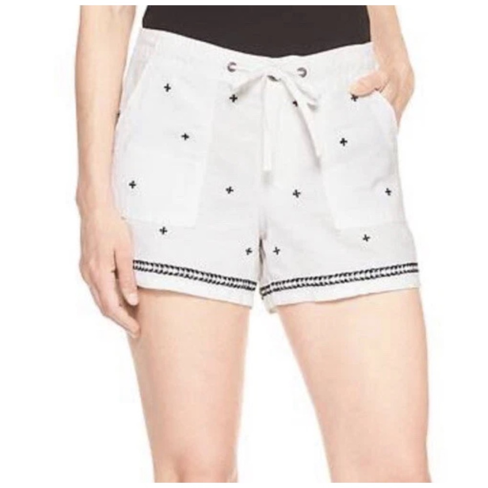 White Embroidered Women's Shorts